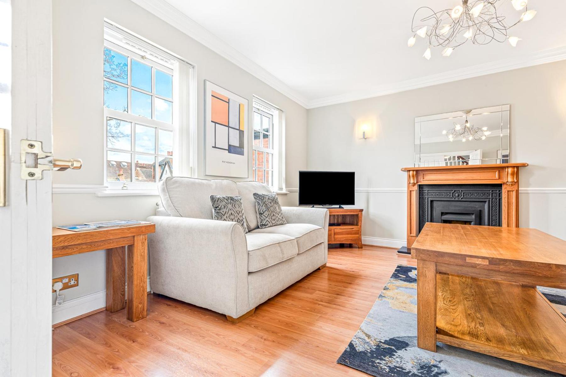 Villa Olive Tale Henley-on-Thames Esterno foto