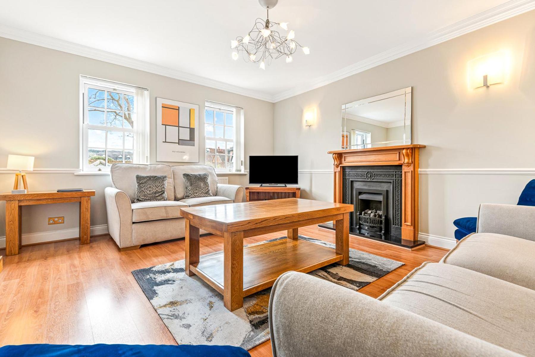 Villa Olive Tale Henley-on-Thames Esterno foto