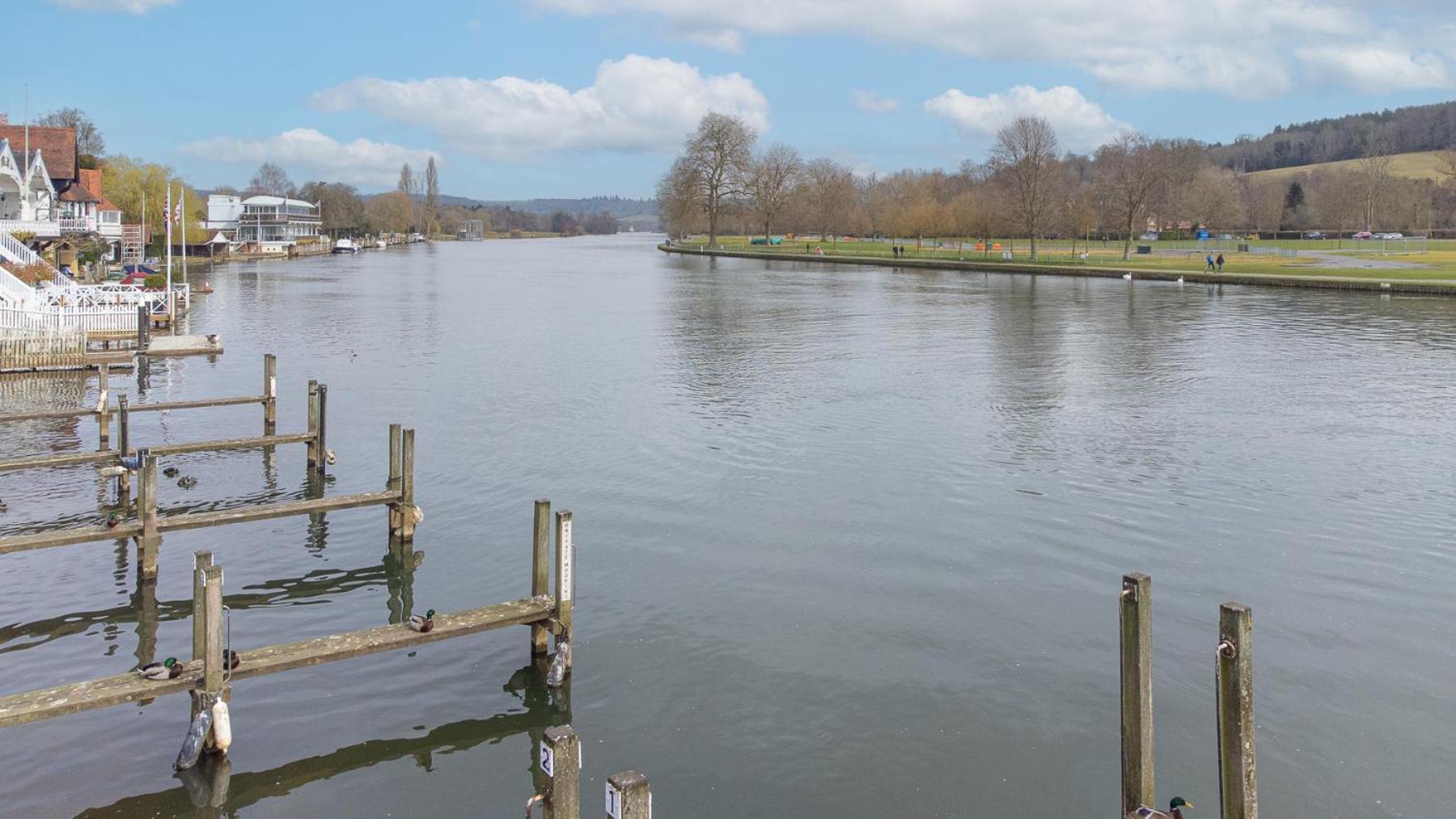 Villa Olive Tale Henley-on-Thames Esterno foto